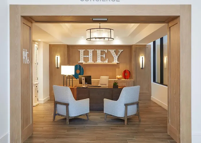 The Waterfront Beach Resort, A Hilton Hotel